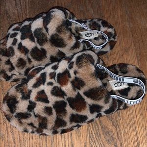 UGG FLUFF YEAH CHEETAH SIZE 5